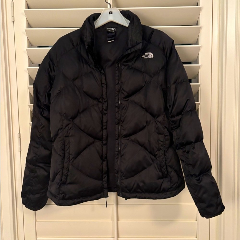 The North Face Black Puffer Jacket Quilted Winter Essential